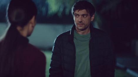 Adrian se refugiază acasă la Bihter