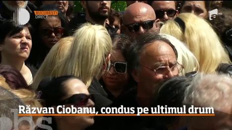 Răzvan Ciobanu a fost condus astăzi pe ultimul drum în cadrul unei ceremonii discrete