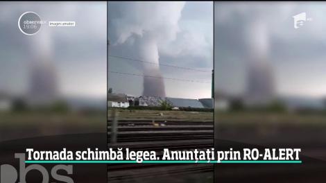 Tornada, care a distrus trei sate, schimbă sistemul Ro Alert. Românii vor primi alertă pe mobil atunci când sunt în pericol