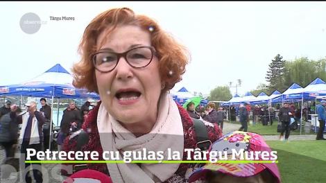 În Transilvania, 1 Mai s-a sărbătorit cu preparatul locului: gulaşul