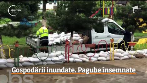 Cod roșu de inundații în țară! Pompierii intervin în două județe