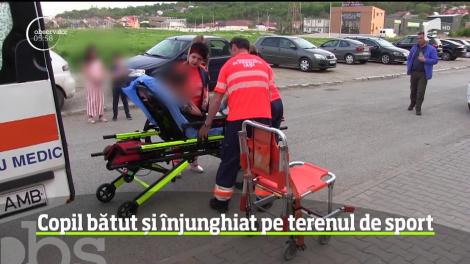 Atac asupra unui copil, în timp ce se afla la joacă. Un băiat din Iaşi a fost bătut şi rănit cu un cuţit