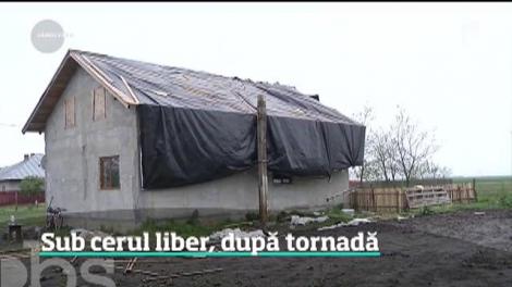 Iarna din mijlocul primăverii a prins mai multe familii sub cerul liber, în Călăraşi