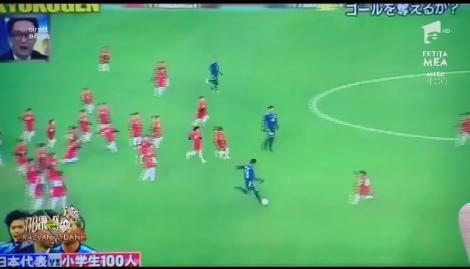Smiley News. Trei jucători de fotbal profesioniști contra a o sută de copii