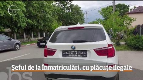 Şeful Serviciului de Înmatriculări Auto din Teleorman a rămas fără plăcuţele de înmatriculare ale autoturismului personal