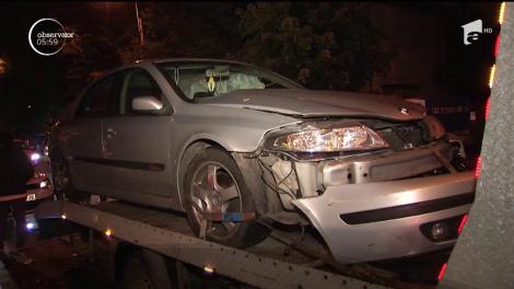 Noapte cu accidente în lanţ în București. Mai multe mașini s-au ciocnit pentru că nu au acordat prioritate
