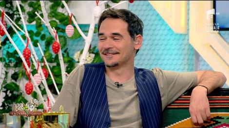 Surpriză pentru matinali! Le-a fost adusă o roabă cu șampanie și cupe de aur câștigate de Dani