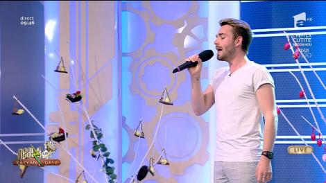 Olivier Kaye cântă, LIVE, melodia Qui Suis-Je