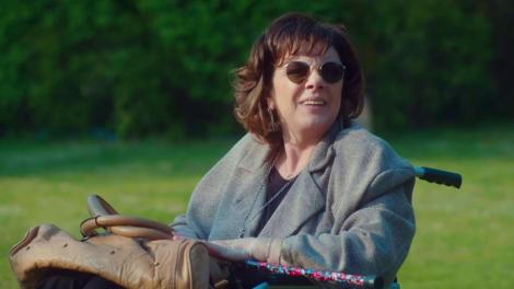 Fructul Oprit. Papion pleacă în Spania, iar Catia plânge după el