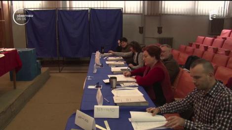 Autorităţile au decis: pe 26 mai, românii vor primi trei buletine de vot