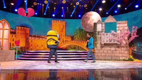 Scena Misterelor. Demascare Minion. Vedeta din spatele măștii este un artist celebru