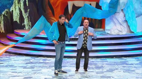 Scena Misterelor. Romică Țociu are probleme cu mașina, iar Dan Negru îi sare în ajutor: Lasă, stai liniștit, îți dau din salariul meu ca să o repari!