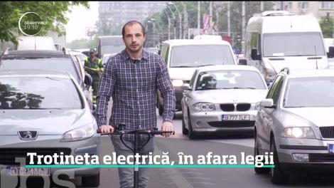 Trotineta electrică, în afara legii. Vehiculul nu apare în Codul Rutier