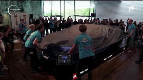 Bugatti Chiron, compus, integral, din piese Lego