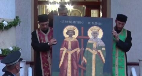 Sărbătoare mare pentru credincioși! Obiceiul care se respectă în toate bisericile de Sfinții Constantin și Elena