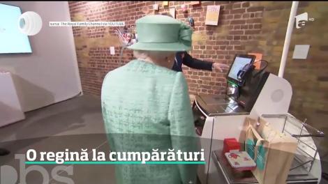 Regina Elisabeta a doua a vizitat un supermarket din Londra