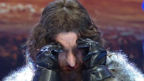 Vikingii au invadat platoul Scena Misterelor! Cine este în spatele măștii de Viking?