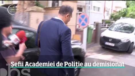 Scandal fără precedent la vârful Academiei de Poliţie. Rectorul şi prorectorul au demisionat la cererea ministrului de Interne