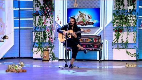 Lucas Molina cântă, LIVE la Neatza cu Răzvan și Dani, melodia Pară que nada nos separe