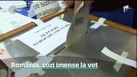 România iese la vot.  Opt milioane de oameni au votat până acum