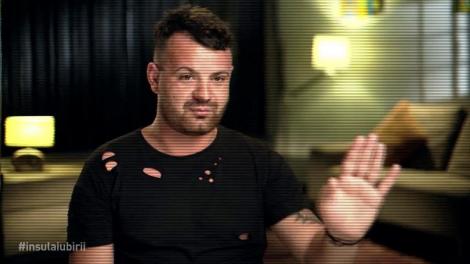 Insula Iubirii. Gesturi de inconștiență făcute de Aurel. Bărbatul combină pastile cu alcool