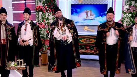 Neatza cu Răzvan și Dani. Florin Vasilică şi Grupul Teleormanul interpretează melodia "Mărine la nunta ta"