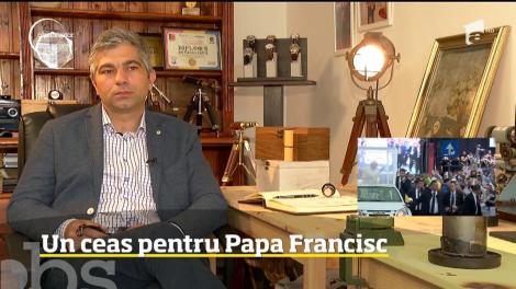 Un designer de ceasuri a creat un ceas personalizat pentru Papa Francisc