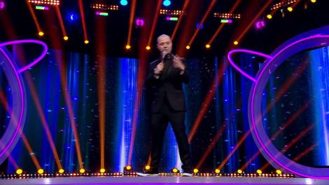 Finala iUmor. Număr special de stand-up comedy cu Dan Badea. "Eram atât de beat încât mă întrebam câte droguri ar putea intra în cocul Irinei Loghin"