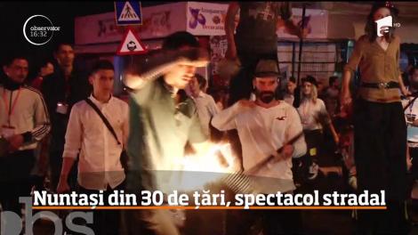 A fost petrecere de zile mari pe străzile din Târgovişte, unde s-a desfăşurat parada Babel Fest