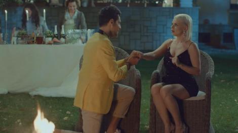 Liber ca pasărea cerului. Surpriză de proporții. Orlando (Ștefan Bănică) cade în genunchi în fața Steluței (Jojo - Cătălina Grama)