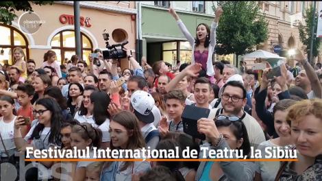 Sibiul se pregăteşte de festival! Mii de artişti vor umple pieţele din oraş şi sălile de spectacol la Festivalul Internaţional de Teatru