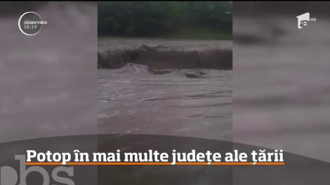 Zeci de localităţi, din Câmpia de Vest şi până în Moldova, au fost afectate de ruperile de nori produse noaptea trecută!