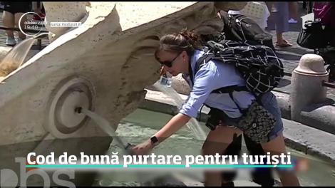Cod de bună purtare pentru turiștii care vizitează Roma. Ce nu mai este permis în zona monumentelor istorice