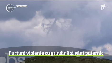 Un nou val de ploi torenţiale a lovit mai multe regiuni din România. Vremea rămâne instabilă încă două zile
