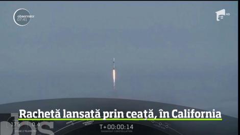 O rachetă reutilizabilă a firmei private Space X a fost lansată de la o bază din California, în condiţii meteorologice mai puţin obişnuite