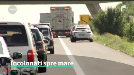 Minivacanţa de Rusalii a început în coloană pe Autostradă Soarelui. În plin sezon, s-a lucrat pe două tronsoane de drum