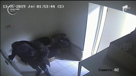 Cel mai neinspirat hoț. Spargere de cascadorii râsului în Dolj