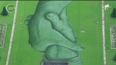 Pictură gigantică, cu o lungime de 600 de metri, lângă Turnului Eiffel din Paris