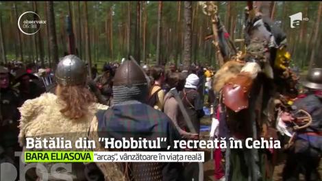Bătălia fantastică cu orci, elfi, pitici sau războinici umani din filmul Hobbitul, recreată într-o pădure din Cehia
