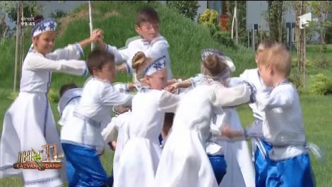 Neatza cu Răzvan și Dani. Dans și voie bună cu Gupul Sinicika Jr.