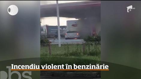 Momente critice într-o benzinărie din Galaţi, după ce o maşină s-a aprins ca o torţă