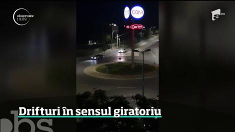 Doi şoferi au sfidat poliţia într-un sens giratoriu din Bacău
