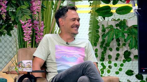 Smiley News - Neatza cu Răzvan și Dani. România, campioană mondială la handbal feminin pe teren de fotbal!