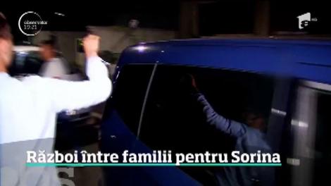 Război între familii pentru Sorina, fetiţa luată cu mascaţii de acasă