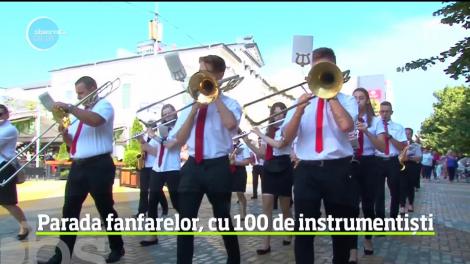 Spectacol de fanfare la Curtea de Argeş