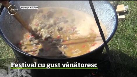 Răsfăţ culinar în Bistriţa-Năsăud. Zeci de vânători din Ardeal s-au întrecut într-un concurs savuros
