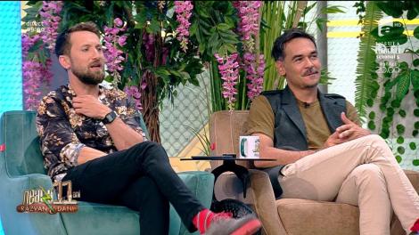 Neatza cu Răzvan și Dani. Dani Oțil și Răzvan Simion, amintiri din liceu: Prietenul nostru care avea succes la fete mesteca gumă mereu, dar niciodată nu-și cumpăra!