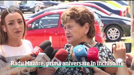 Excentricul Radu Mazăre a avut parte de prima aniversare după gratii. Fără petrecere, fără fast, dar cu familia două ore lângă el