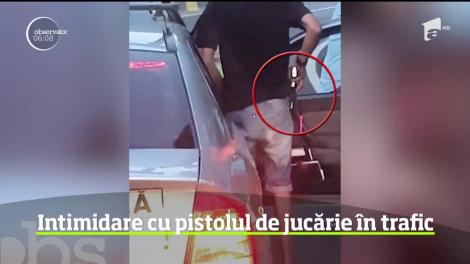 Un şofer a încercat să facă legea pe DN1 cu pistolul. În coloana formată pe Valea Prahovei, acesta a scos arma la un alt şofer
