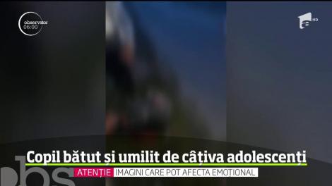Caz revoltător în judeţul Alba. Un copil a fost bătut cu bestialitate şi umilit de mai mulţi adolescenţi, în plină stradă
